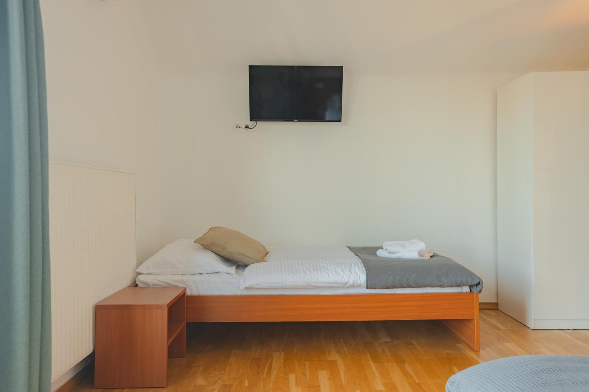 Vila Klara Apartments Ljubljana Exterior foto